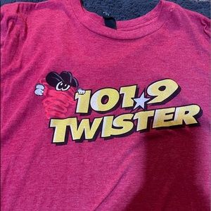 101.9 The Twister Radio Station Tee